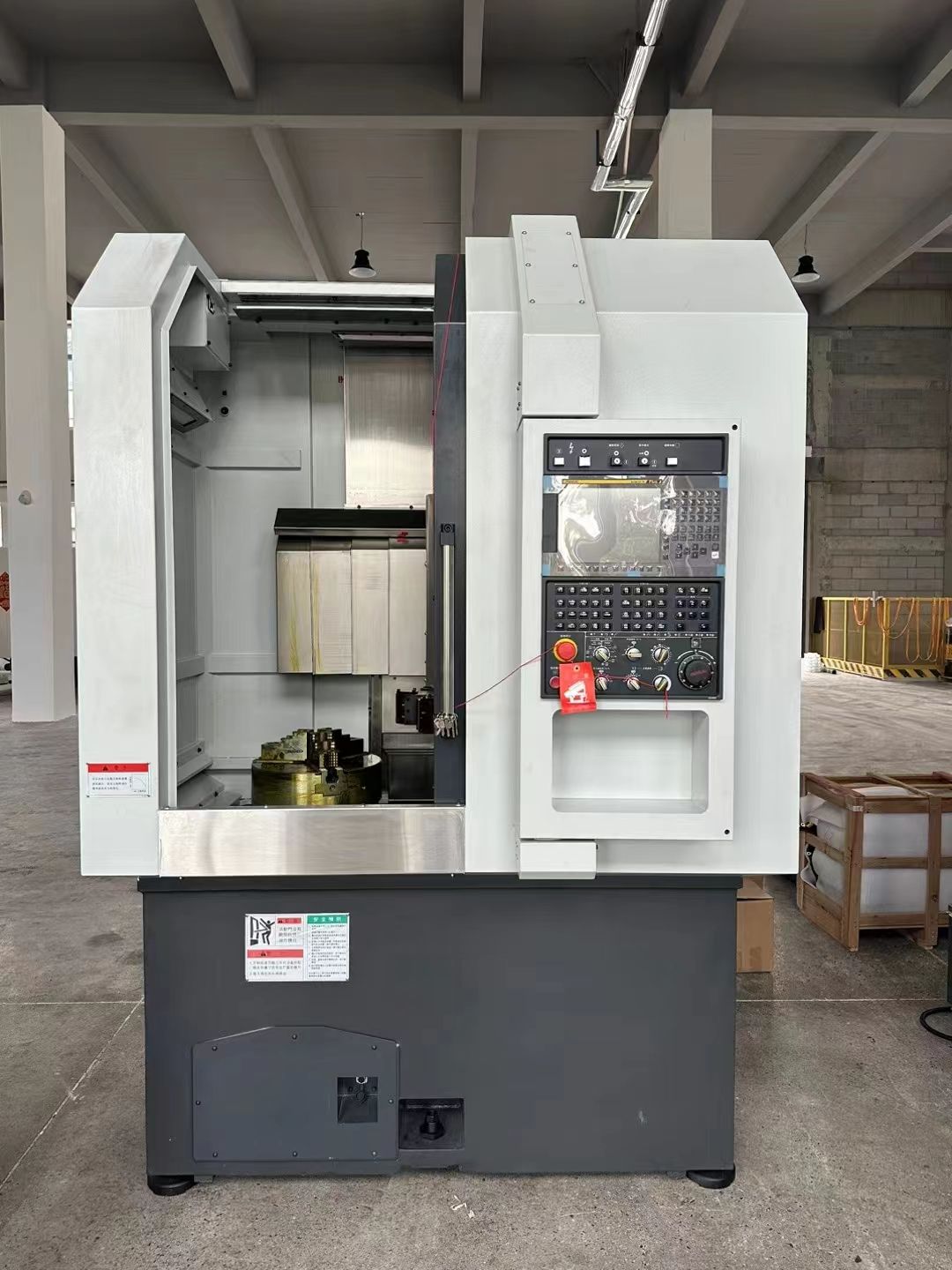 LIONSE acaba de adquirir un nuevo torno vertical para mecanizado CNC