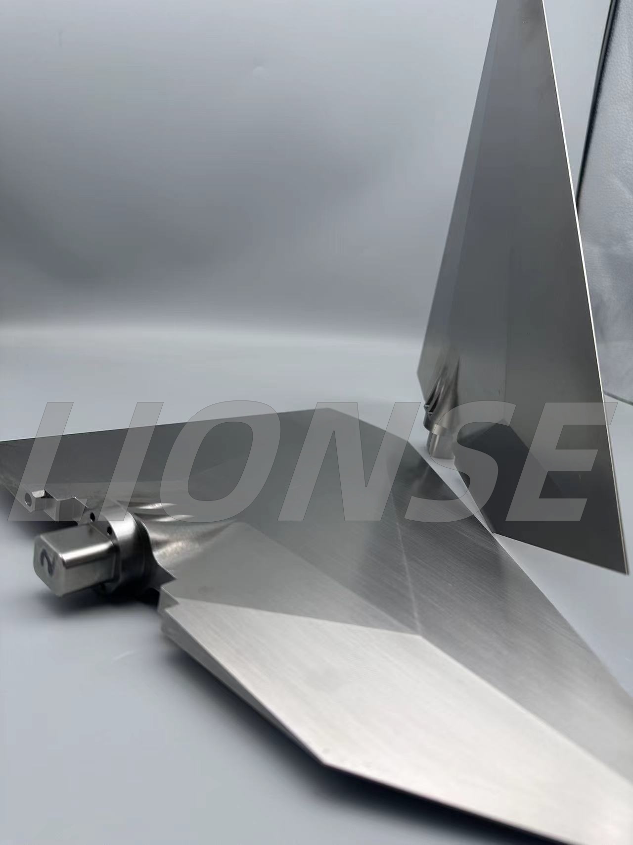 El papel de CNC de 5 ejes en la fabricación aeroespacial