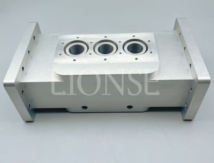 ¿Por qué elegir Lionse para producir piezas de bloques de aluminio metálico?