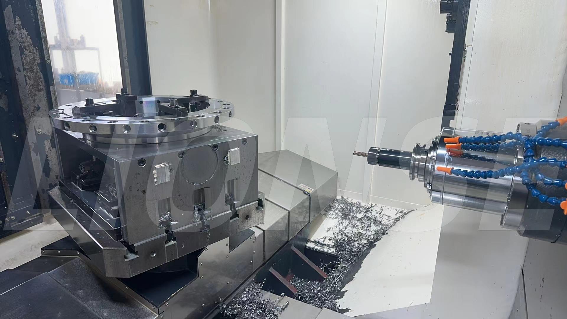 ¿Cuáles son las aplicaciones de la perforación CNC?