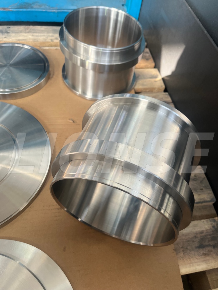 ¿Vale la pena el costo de los bujes hechos a medida?