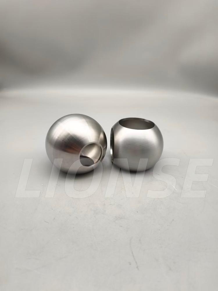 https://www.lionsemachining.com/stainless-steel-304-hollow-balls.html